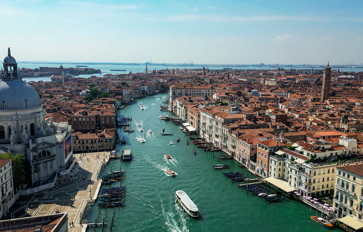 CELEBRE SAN VALENTIN DESDE VIENA A VENECIA